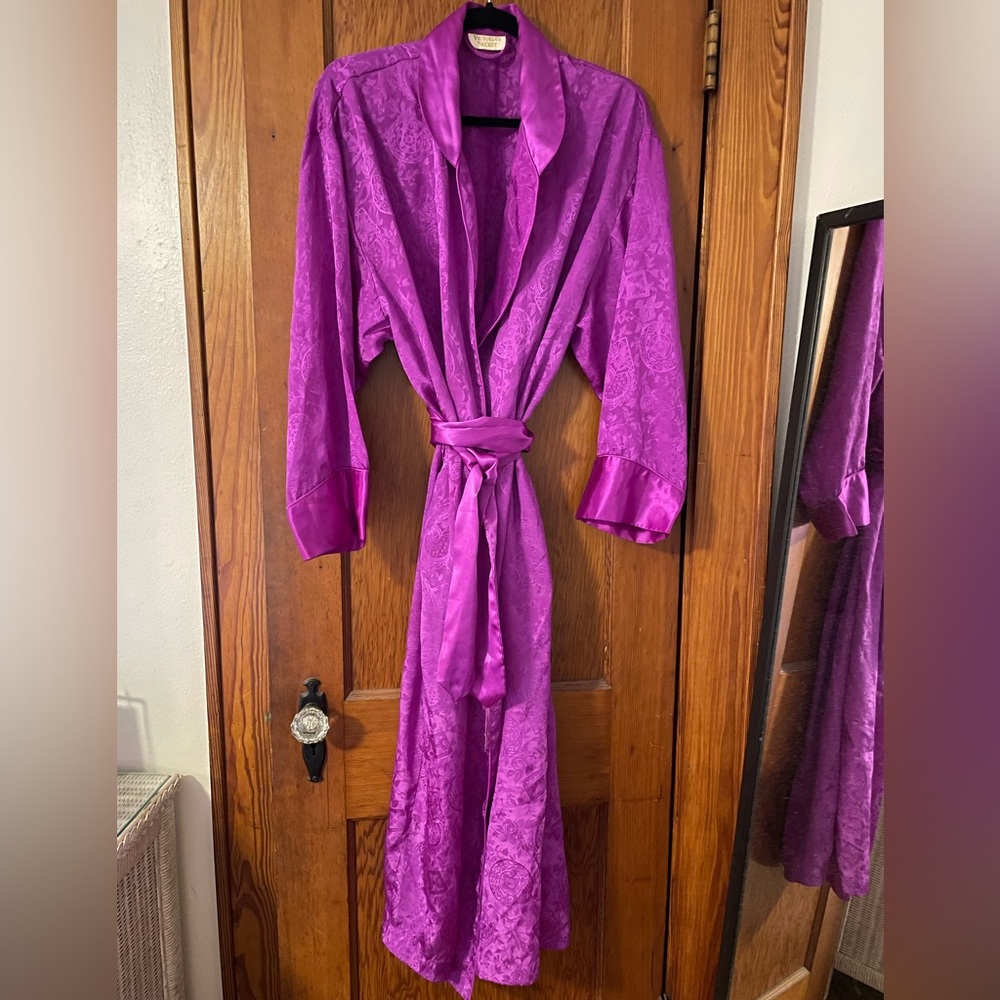 Vintage Victoria’s Secret Robe